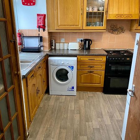 Cosy 3 Bed Apt, Old Truman Brewery! Brick Lane, London, E1 Bagian luar foto