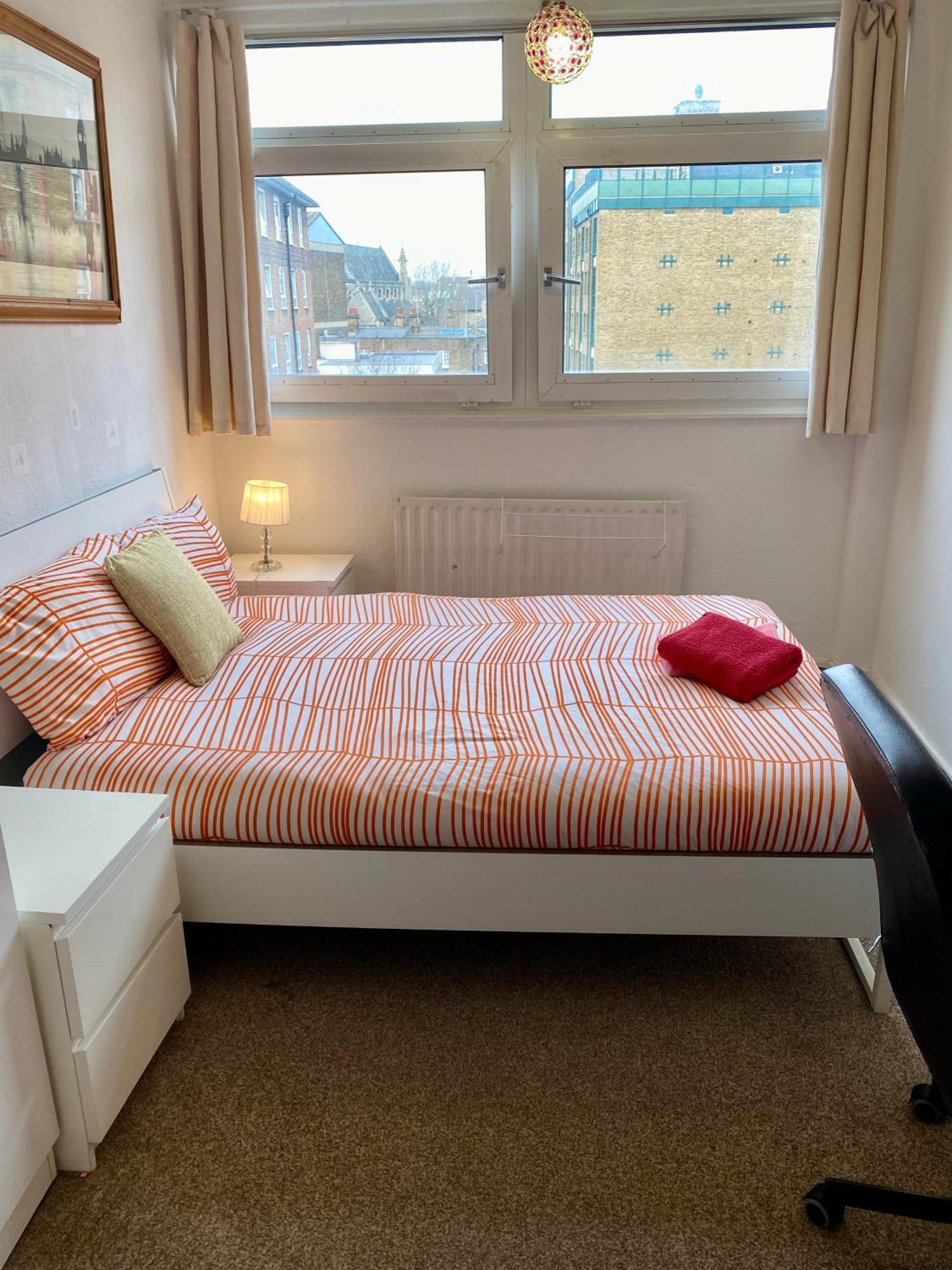 Cosy 3 Bed Apt, Old Truman Brewery! Brick Lane, London, E1 Bagian luar foto