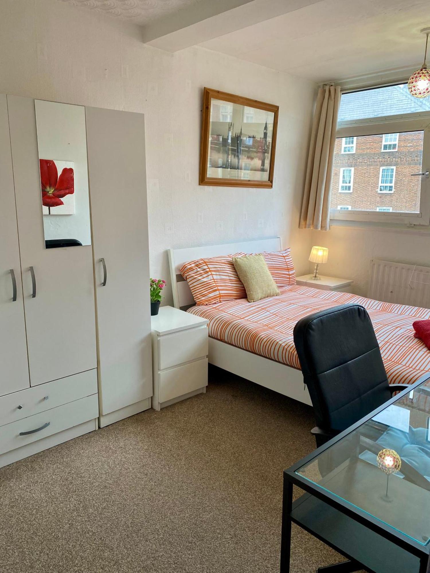 Cosy 3 Bed Apt, Old Truman Brewery! Brick Lane, London, E1 Bagian luar foto